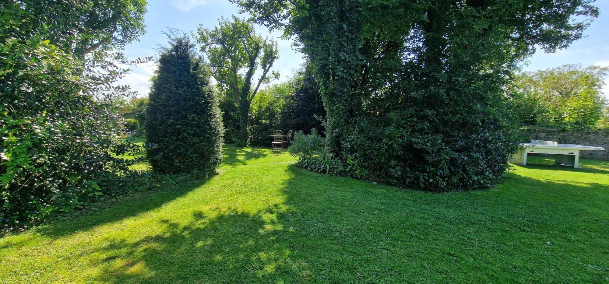 Charmant Logement Dans Un Ecrin De Verdure Le Manoir  Exterior photo